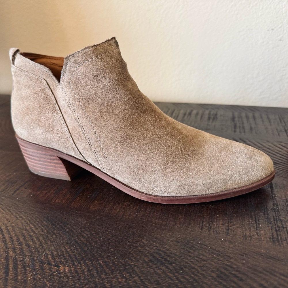 Franco Sarto Taupe Suede Leather Ankle Boots Women’s Size‎ 6